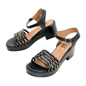 Miz Mooz Graciela Wide Heeled Sandals Size 40 Wide Black NEW